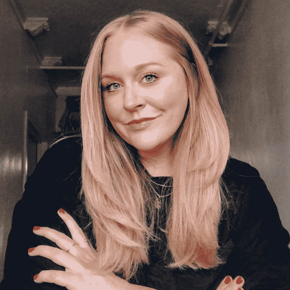 Steph Jones dalszerző portréja