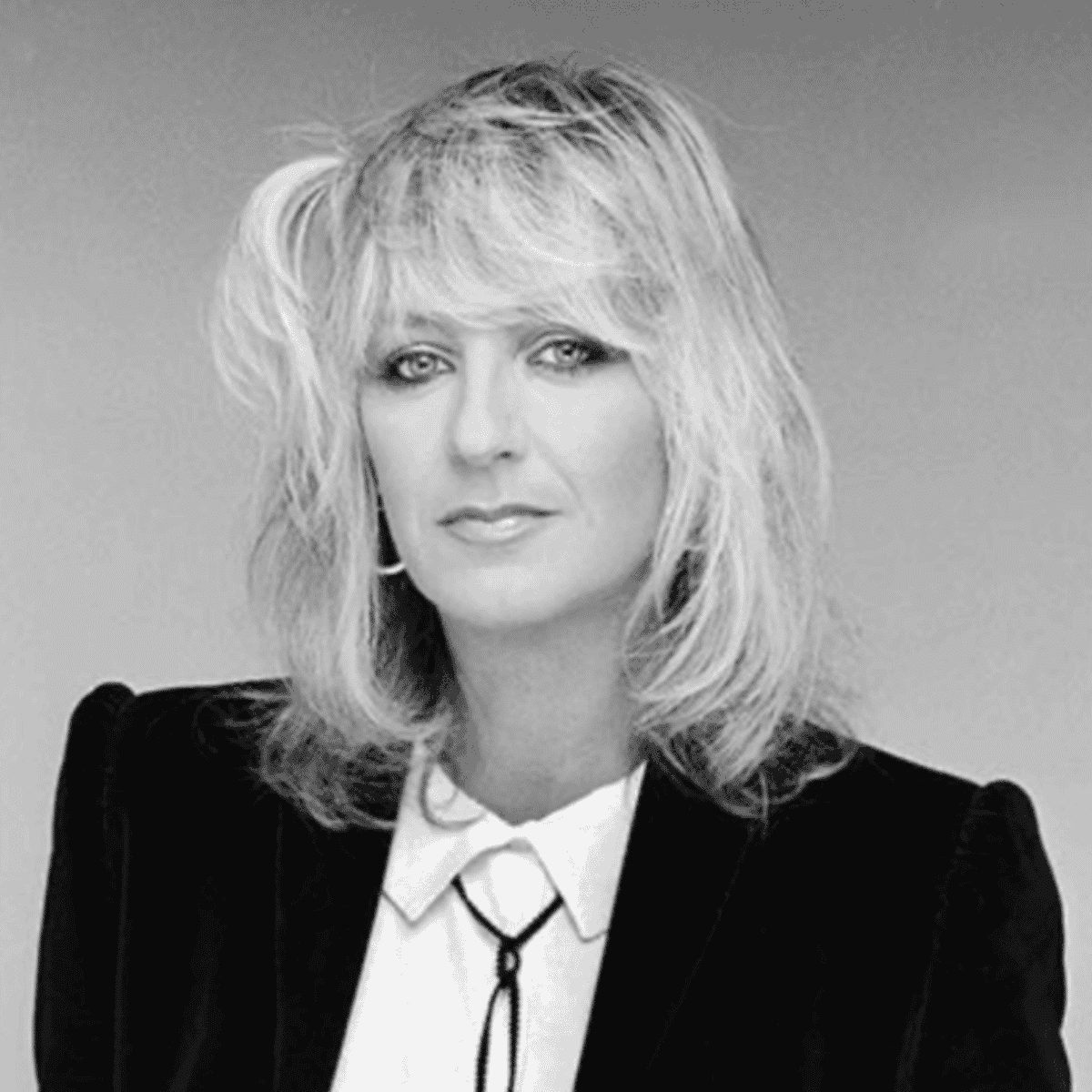 Christine McVie fekete-fehér portréja