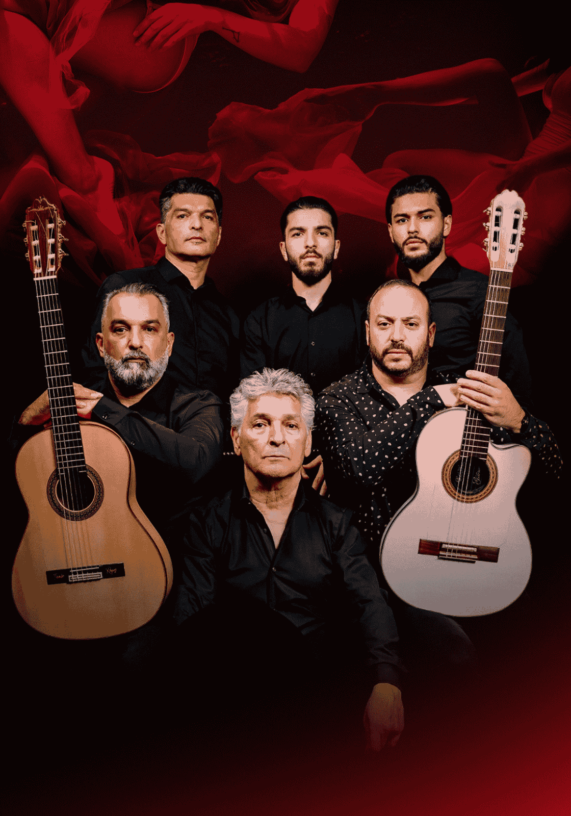 A Gipsy Kings későbbi felállása fekete ruhában, két gitárral, vörös háttér előtt